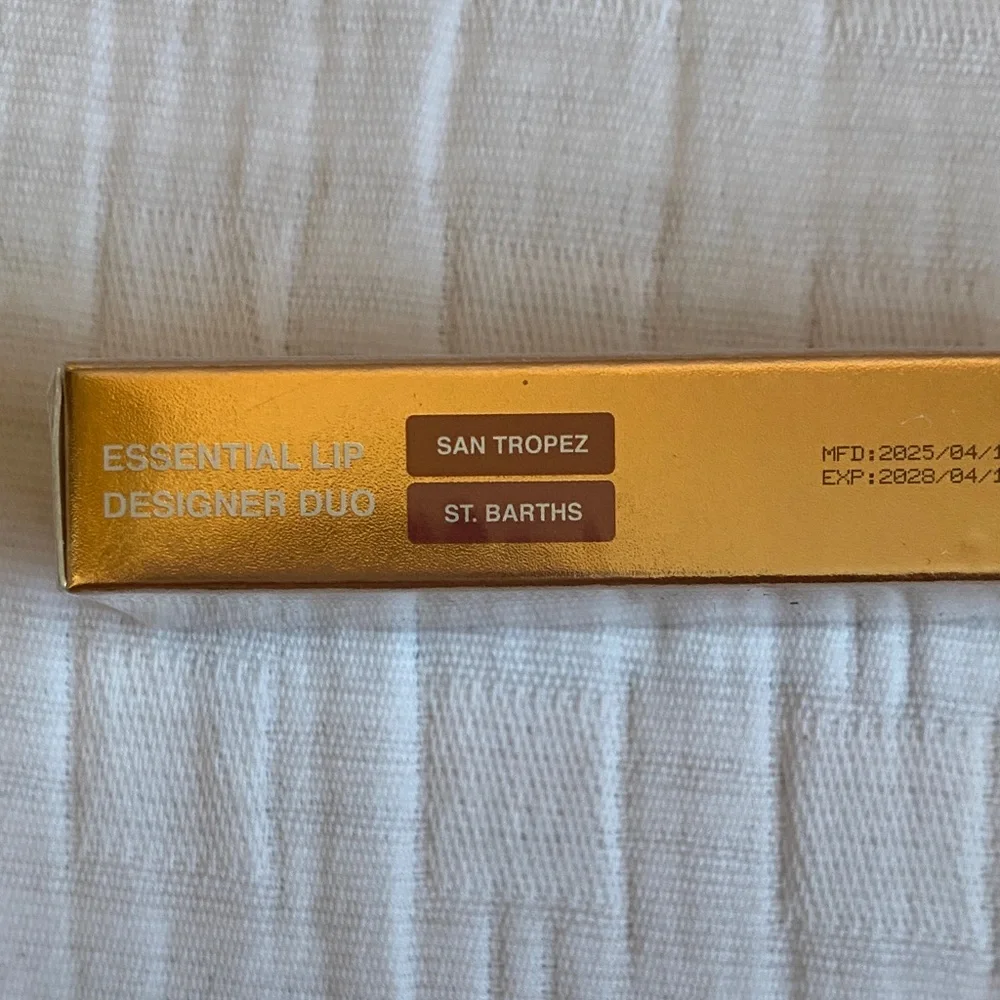 BISHA Lip Liner, One A Nude Caramel And Nude Mauve - Picture 3 of 7